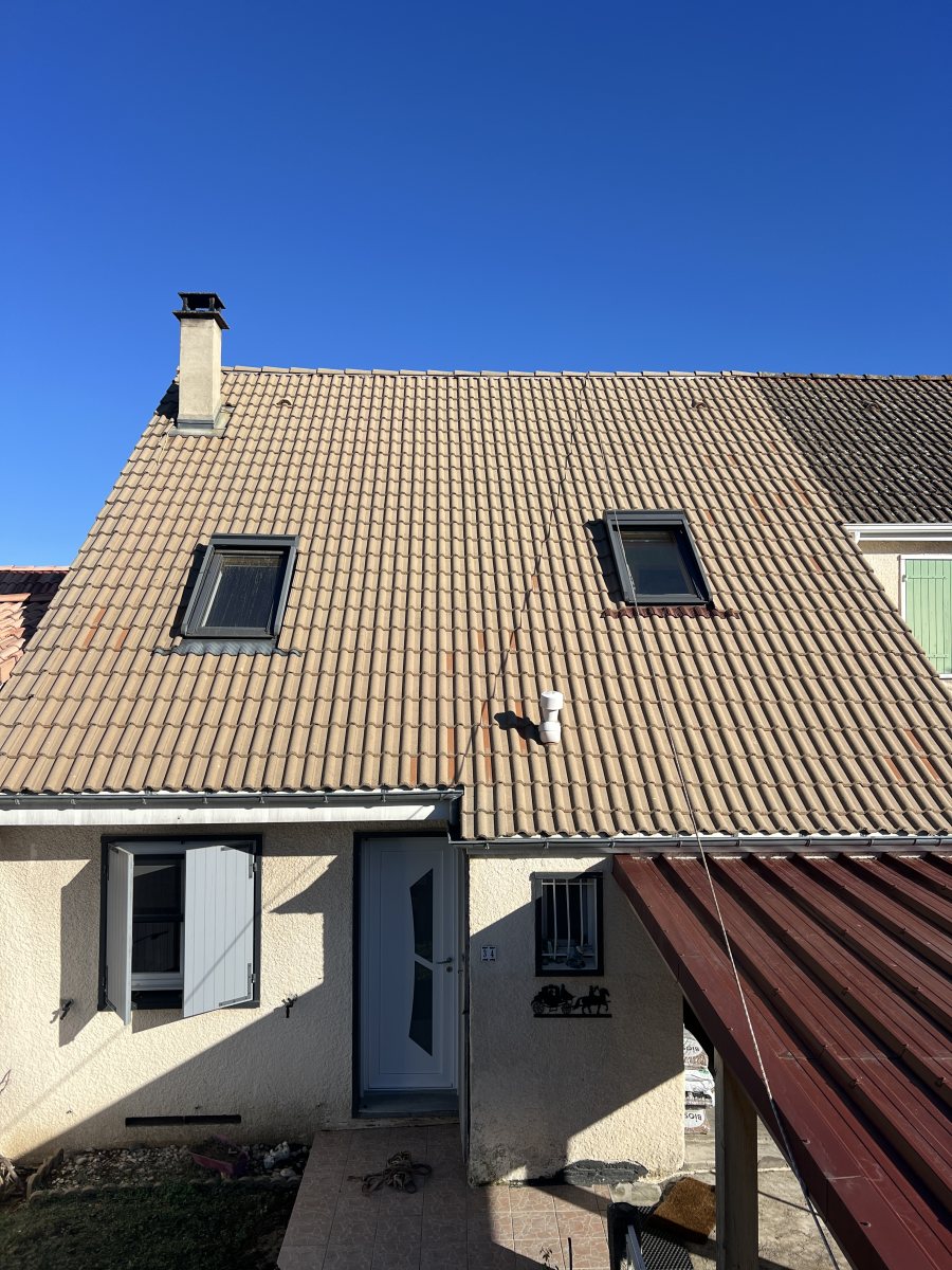 Toiture repeinte, avant